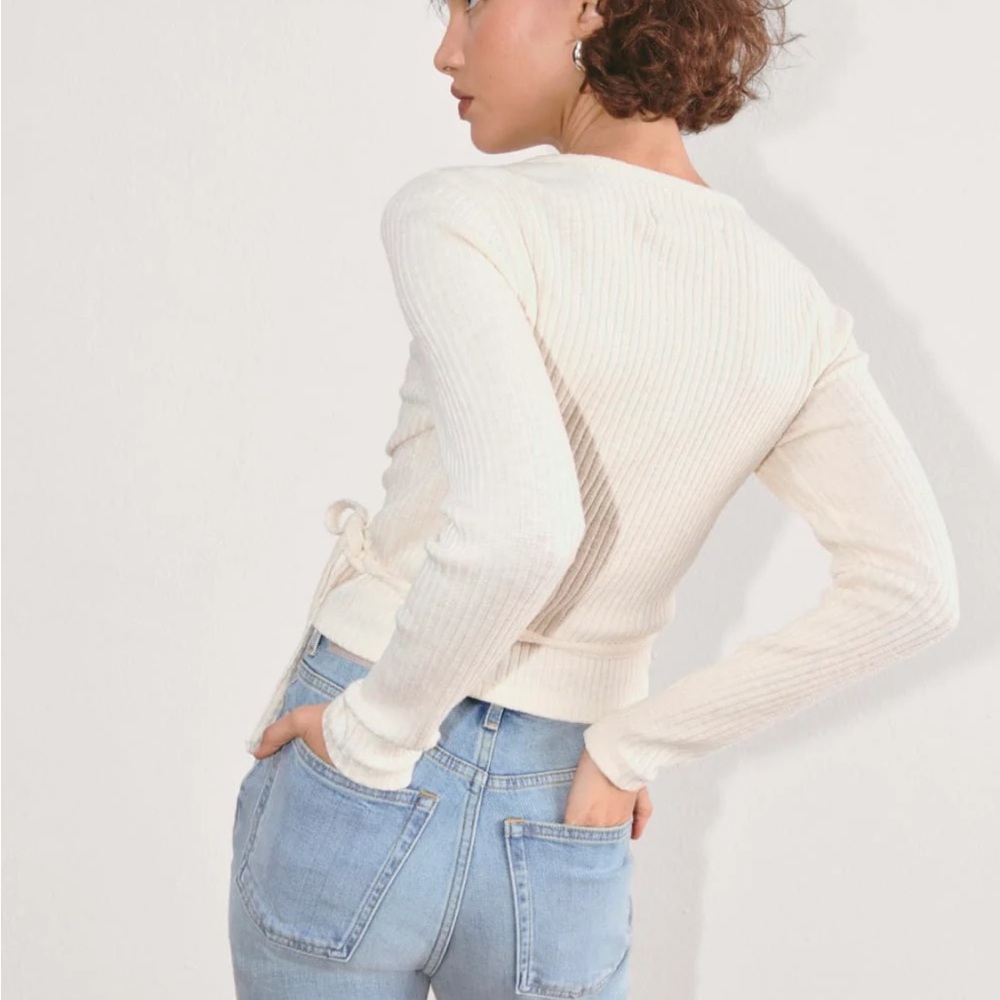 Everlane The Cozy Rib Wrap Top - Picture 9 of 10